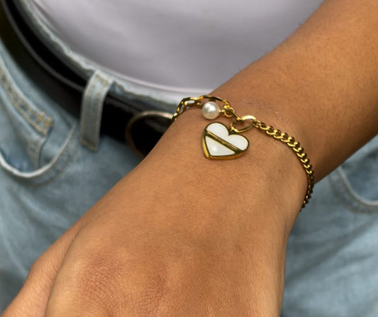 Snowdrop gold bracelet