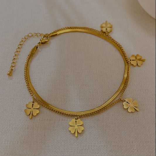 Majestic leaf bracelet